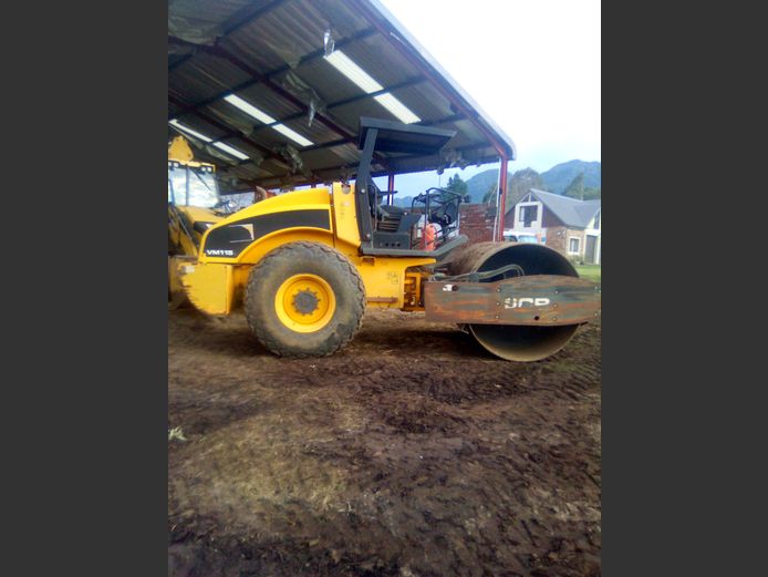 2015 - JCB VM155D VIBROMAX SMOOTH DRUM ROLLER