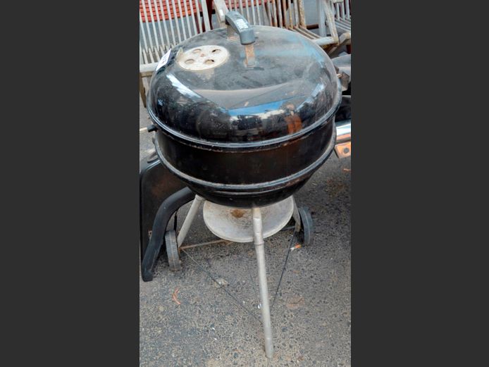 WEBER DEEP DISH BRAAI