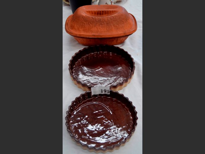 ROMERTOPF DOUBLE ROASTER & 2 x PIE DISHES