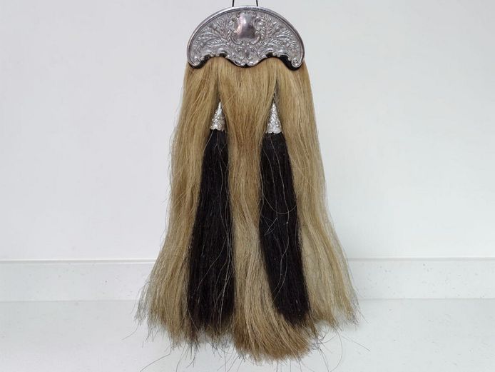 Vintage Horsehair Sporran with Embossed Cantle – Made in Scotland