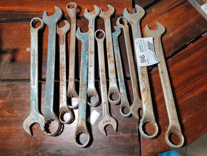 12 X VARIOUS SPANNERS
