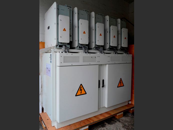 3-PHASE SOLAR POWER SYSTEM (Estimated 1250kW) [NEVER Installed, Manufactured in 2023]