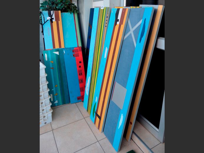 LOT: +/- 20 UNFRAMED OILS ON BOARD