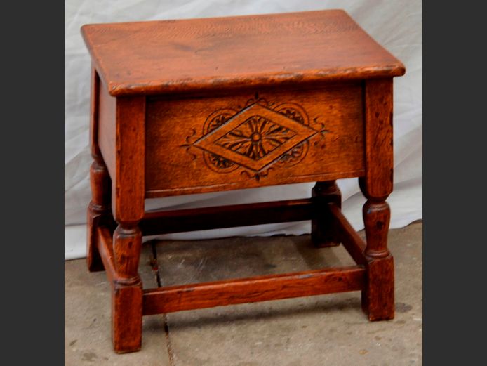 EARLY 19th CENTURY OAK SLIPPER BOX FOOTSTOOL