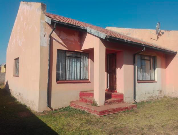 2 BEDROOM FIXER UPPER IN SEBOKENG 