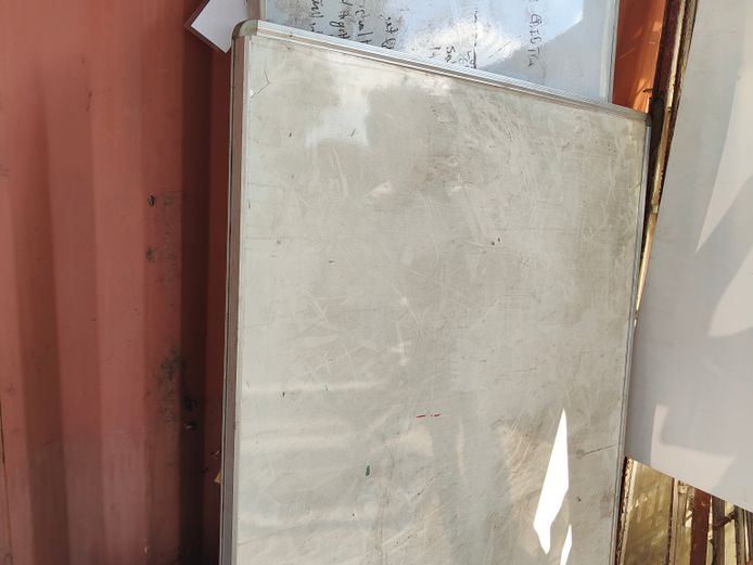 2 X WHITE BOARDS