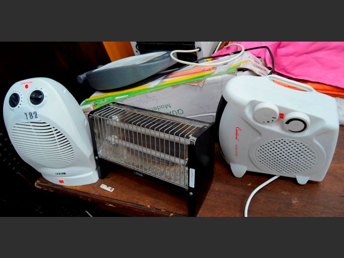 LOT OF 5: HEATERS [Faulty]