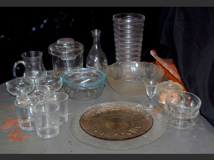 GLASS DESSERT BOWLS, SALAD BOWL, GLASS VASES, etc