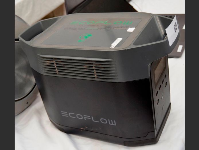 ECOFLOW EF3 PRO 1260 Wh POWER STATION [Switches on, Untested further]