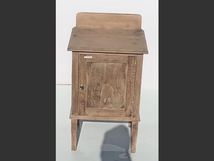 VINTAGE OAK SINGLE DOOR BEDSIDE PEDESTAL, 45 x 37 x 79cm