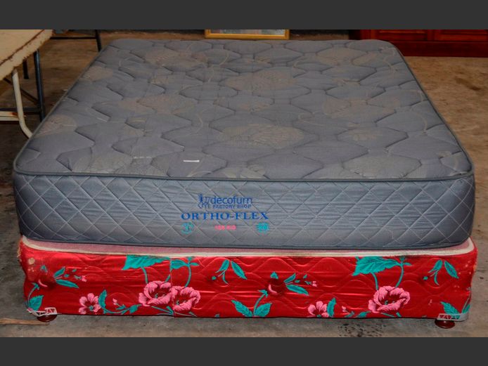DOUBLE BED BASE & MATTRESS SET [Base needs re-covering & feet]