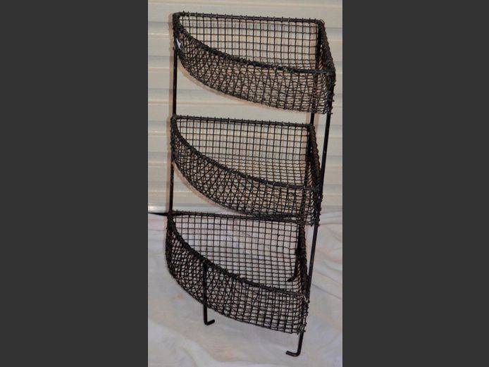 MID-CENTURY WIRE 3-TIER CORNER VEGGIE BASKET, 43 x 31 x 63cm