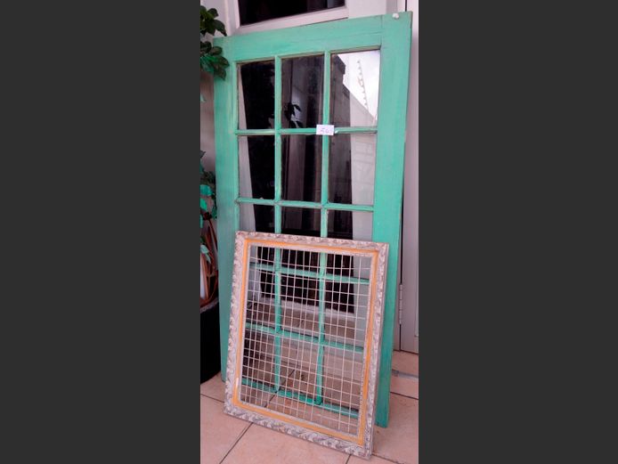 GREEN PAINTED WINDOW, 158 x 82cm & A PICTURE FRAME