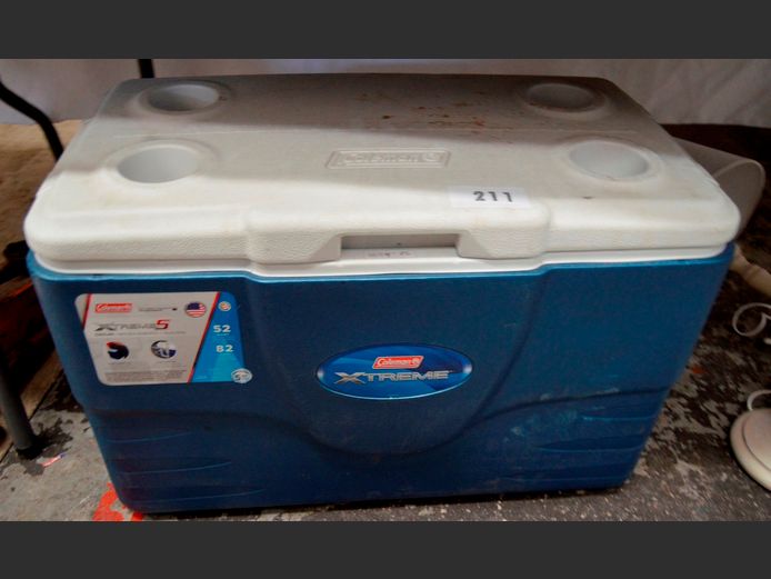 COLEMAN EXTREME COOLER BOX, 65 x 36 x 43cm