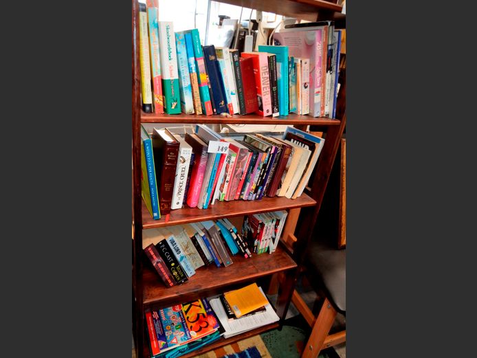 PAPERBACK NOVELS, DICTIONARIES, etc