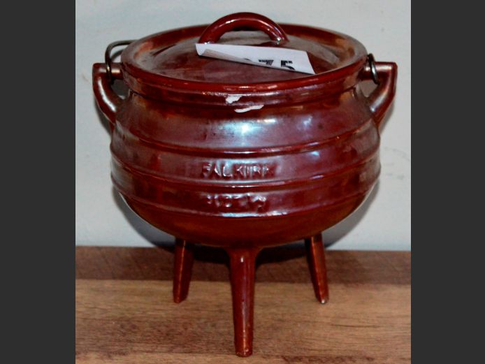 FALKIRK SIZE ½ LUSTREWARE POTJIE POT, 19cm Diameter x 18cm High