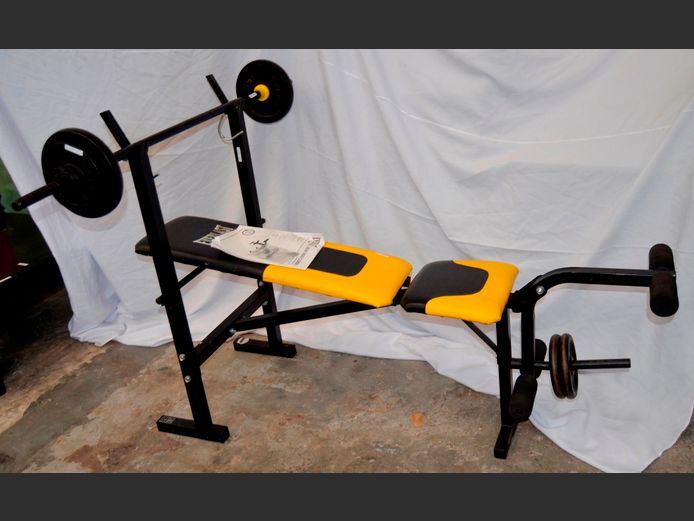 EVERLAST GYM BENCH, BAR & WEIGHTS