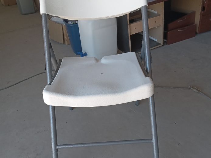 Cafeteria Chairs (white)