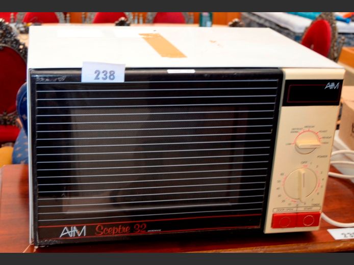 AIM MANUAL MICROWAVE [Switches on, untested further]