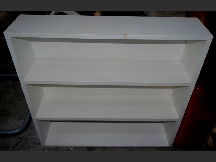 WHITE PAINTED 3-TIER BOOKSHELF, 94 x 22 x 90cm High