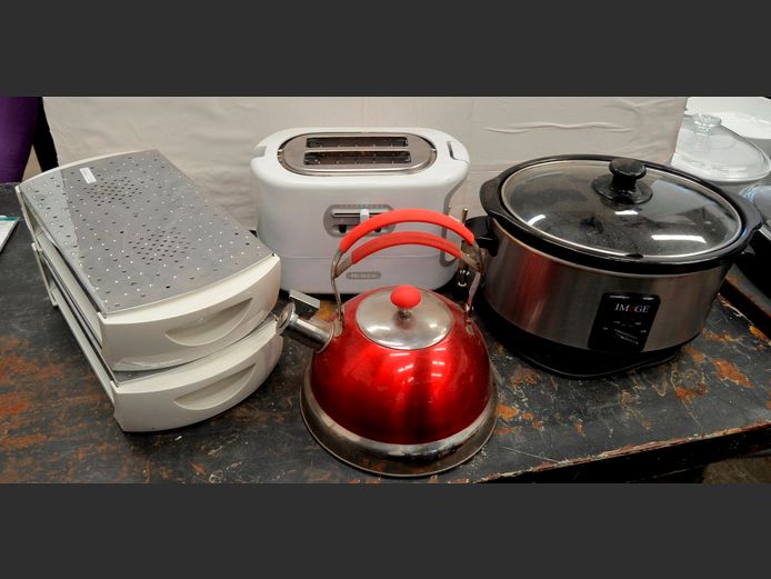 IMAGE SLOW COOKER, ARIETE 2-SLICE TOASTER, STOVE TOP KETTLE, etc [Untested]