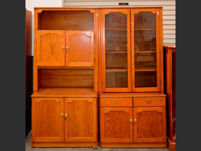 OAK 8-DOOR, 2-PIECE WALL UNIT, 94 x 49 x 197cm
