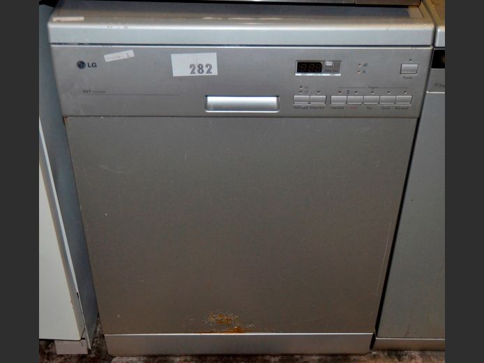 LG METALLIC FINISH DISHWASHER [Switches on, untested further, rusted]