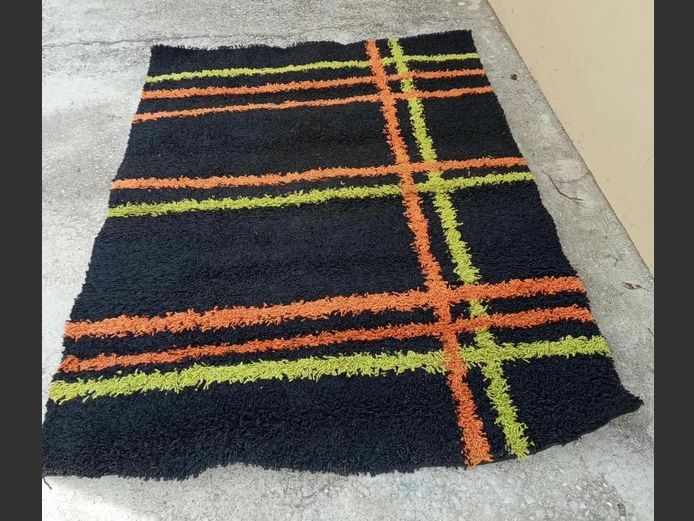 MULTI-COLOURED WOOLEN CARPET