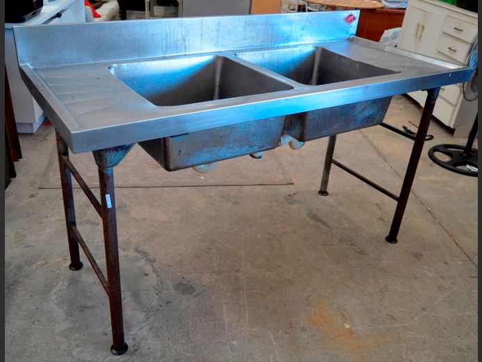 STAINLESS STEEL DOUBLE BOWL SINK, 168 x 69 x 105cm