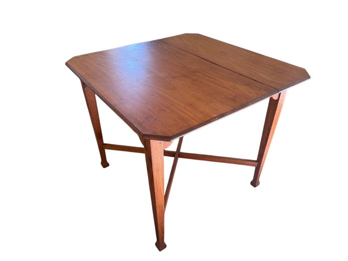 Solid Wood Folding Occasional / Card Table
