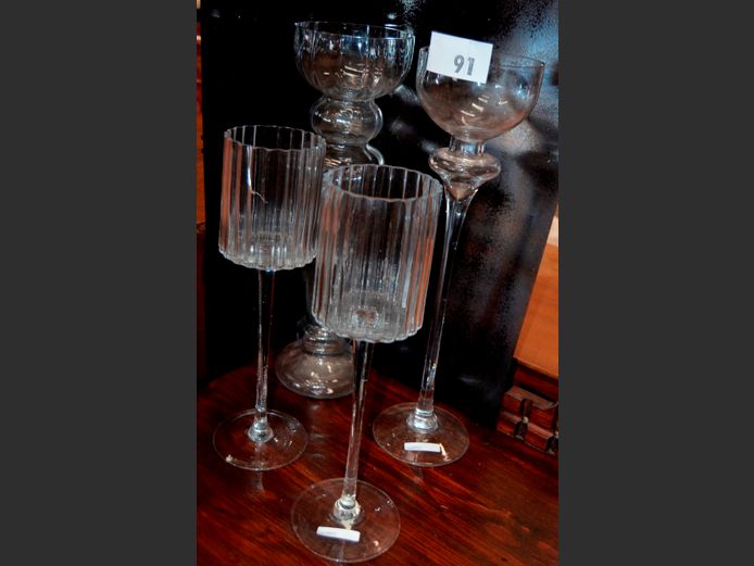 PAIR GLASS TEALIGHT CANDLE HOLDER [Glass cracked to 1 holder], VASE, etc