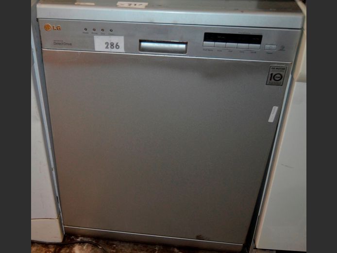 LG INVERTER DIRECT DRIVE DISHWASHER [Switches on, untested further]