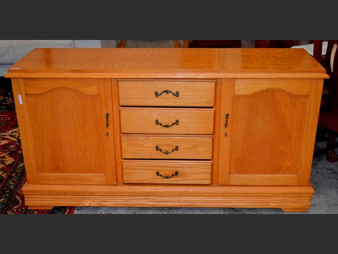 OAK 2-DOOR, 4-DRAWER SIDEBOARD, 152 x 47 x 77cm
