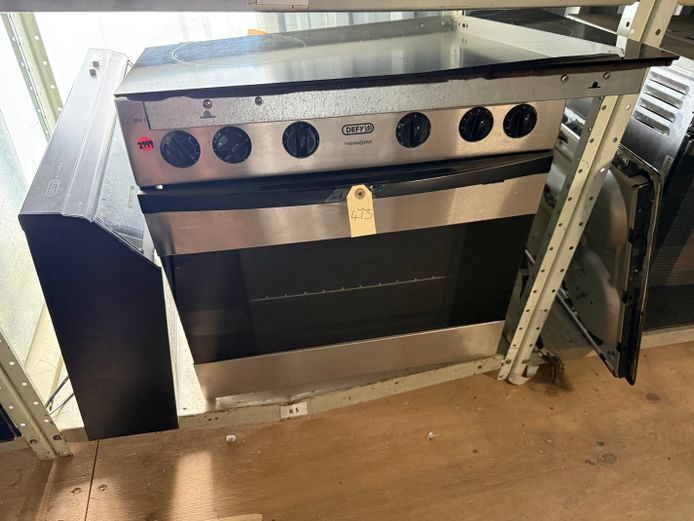 Defy Oven, 4-plate Glass cooker Top & Extractor Fan 