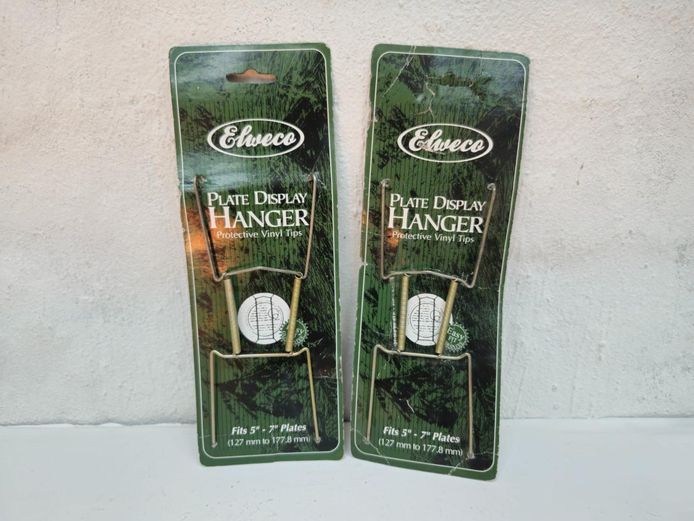 Pair of Elweco Plate Display Hangers 