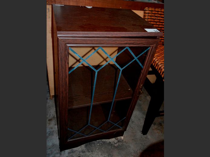 DARK OAK FOIL LEAD GLASS FRONT DOOR CABINET, 49 x 40 x 91cm [Back missing]