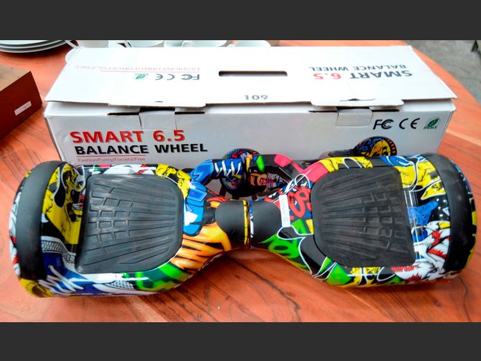 6.5" HOVERBOARD [Switches on, faulty]
