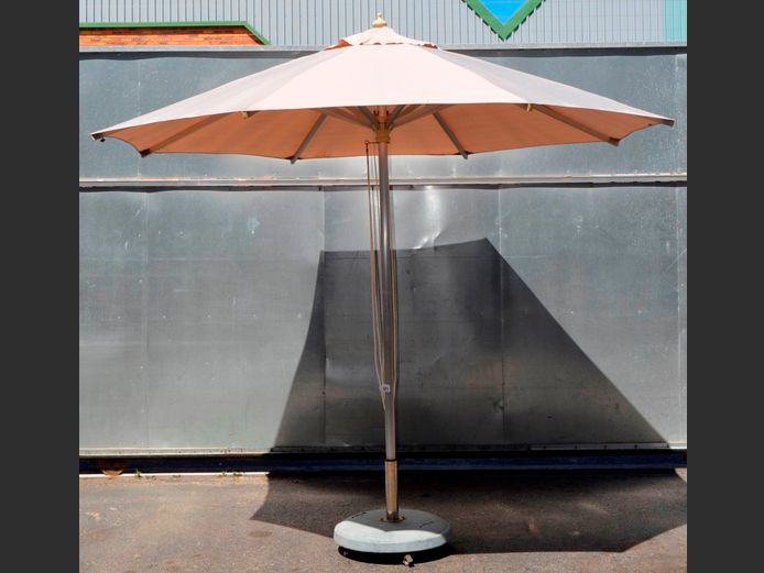 LARGE PATIO UMBRELLA WITH STAND
