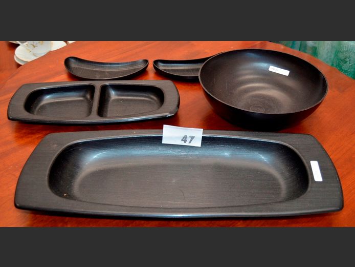 BLACK PLASTIC: PLATTER, SNACK DISHES, etc