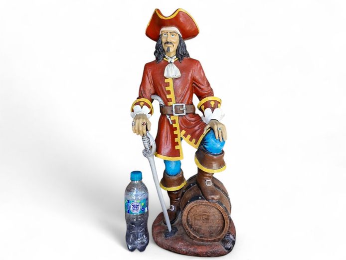 Iconic Captain Morgan Resin Statue (64cm H)