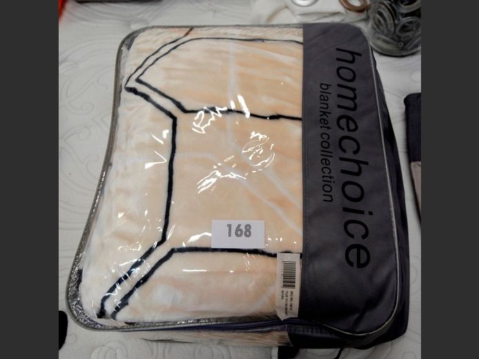 BEIGE & BLACK "MINK" BLANKET, 3KG
