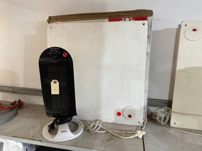 2x Wall Panel Heaters + Electric Heater 