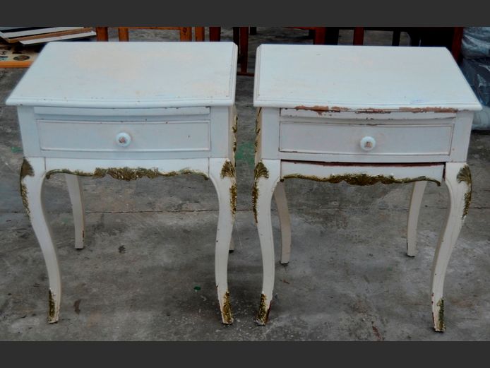 PAIR FRENCH STYLE WHITE PAINTED SINGLE DRAWER BEDSIDE PEDESTALS, 52 x 40 x 66cm [Need TLC]