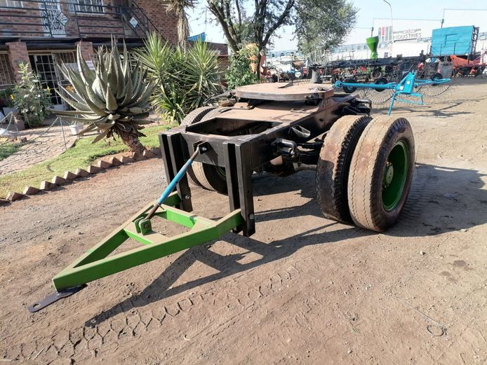 SINGLE AXLE DOLLY
