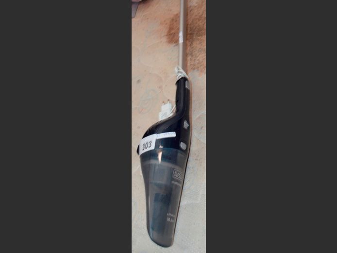BLACK & DECKER DUSTBUSTER [Switches on]