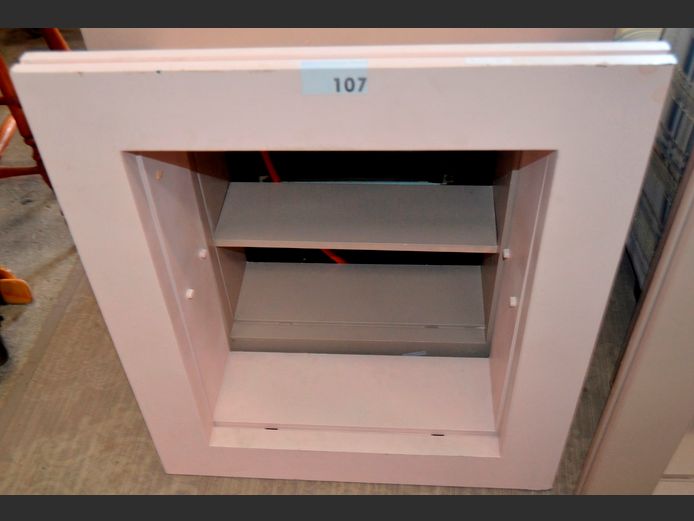 GREY & WHITE PAINTED WALL MOUNT SHELF, 70 x 21 x 80cm