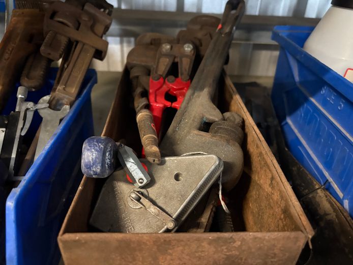 Lot of tools - mystery box (8 units)