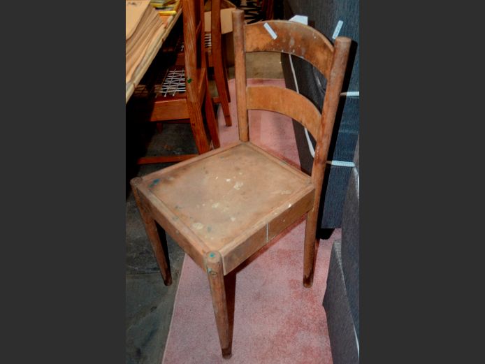 GLOBE CHAIR [In need of restoration]