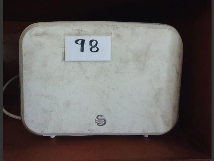 SWAN 2-SLICE TOASTER [Untested]
