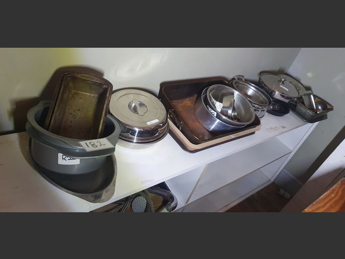 LOT: STAINLESS STEEL BOWLS, OVEN DISHES, etc